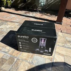 Eureka E20 Plus Robot Vacuum with Bagless Self Emptying Station