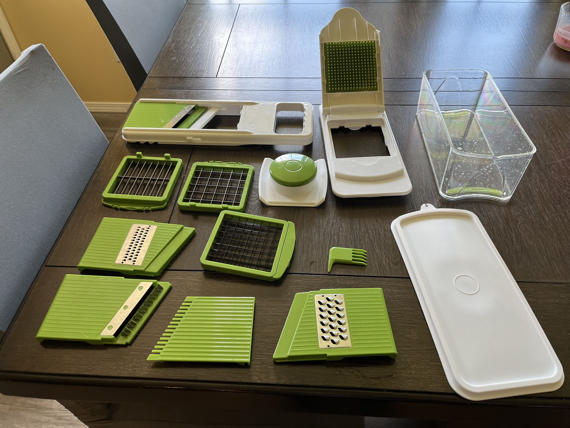 Kitchen Shredder/Slicer