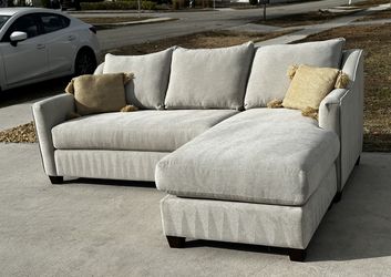 Beige Sectional W Reversible Chaise