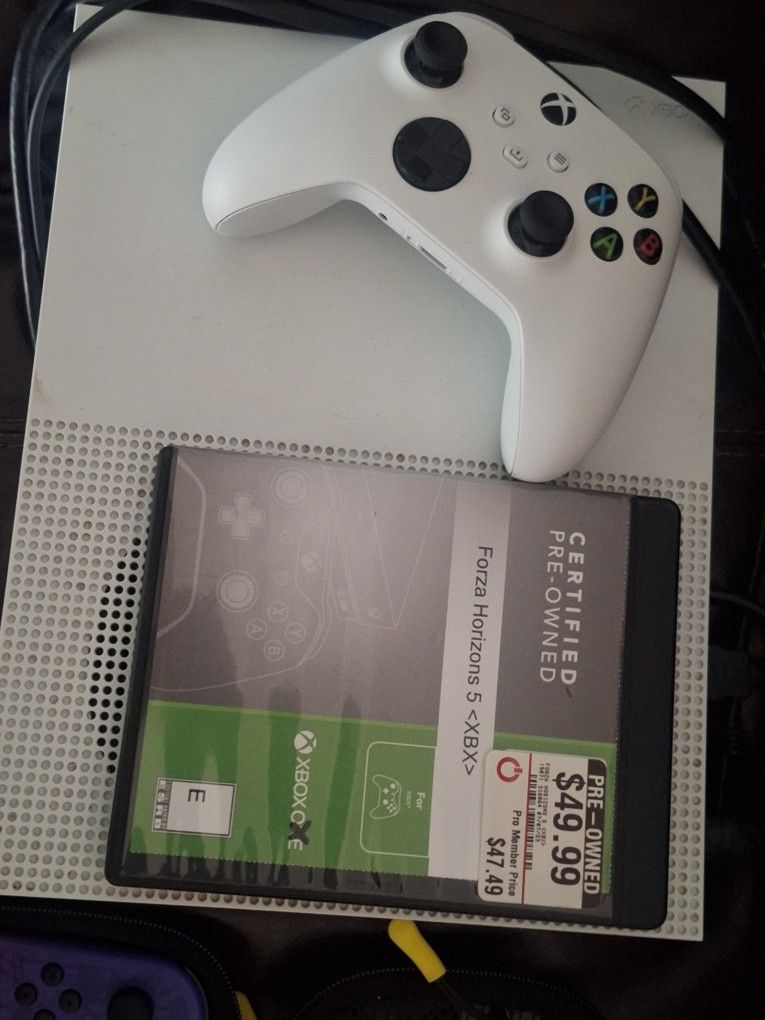 XBox One S 1TB 