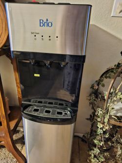 Brio water dispenser