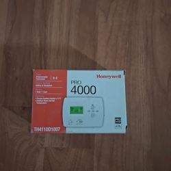 Pro 4000 air conditioning thermostats