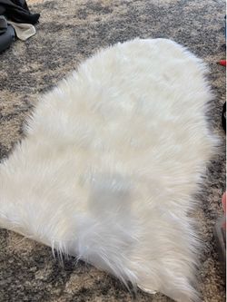 White decorative carpet