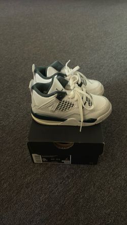 Jordan 4 Retro