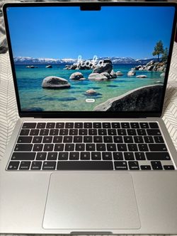 Silver Macbook Air 13 inch M5