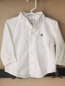 Baby Gap button down shirt, size 12-18 months