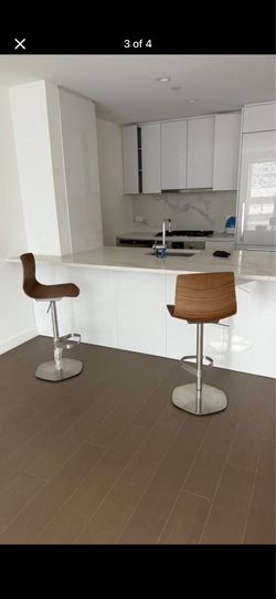 Loku piston stools