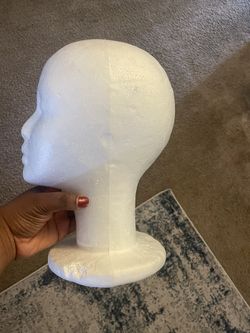 Mannequin head