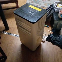 8000 BTU, PORTABLE AIR CONDITIONER 