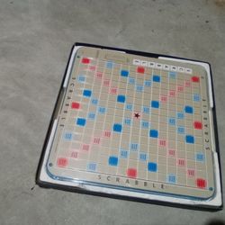 Scrabble Deluxe Vintage Blue Boardgame