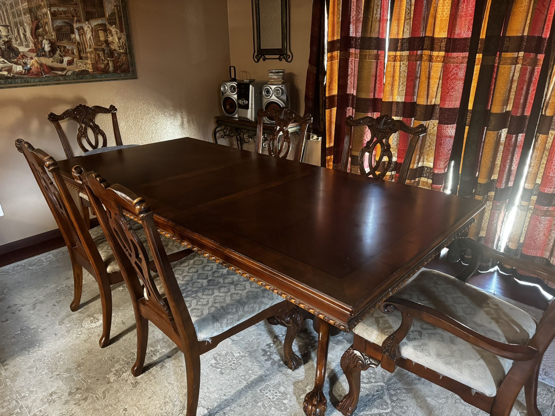 Dining Table With 6 Ghairs