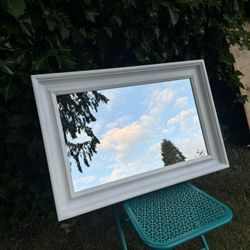 white mirror 