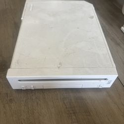 Wii Including Controllers