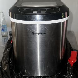 Magic Chef Ice Maker