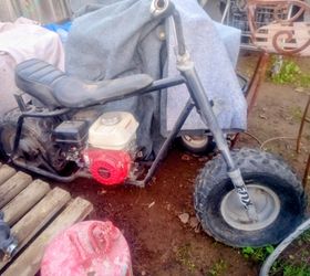 Honda GX 120 MOTOR BIKE, RUNS, DRIVES. Motor like new. Needs air in the tires. Starts right up. 