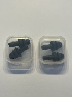 New Reusable Ear Plugs w/ Storage Cases