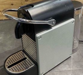 Nespresso Pixie EN127 Espresso Machine DeLonghi 19 Bar Silver