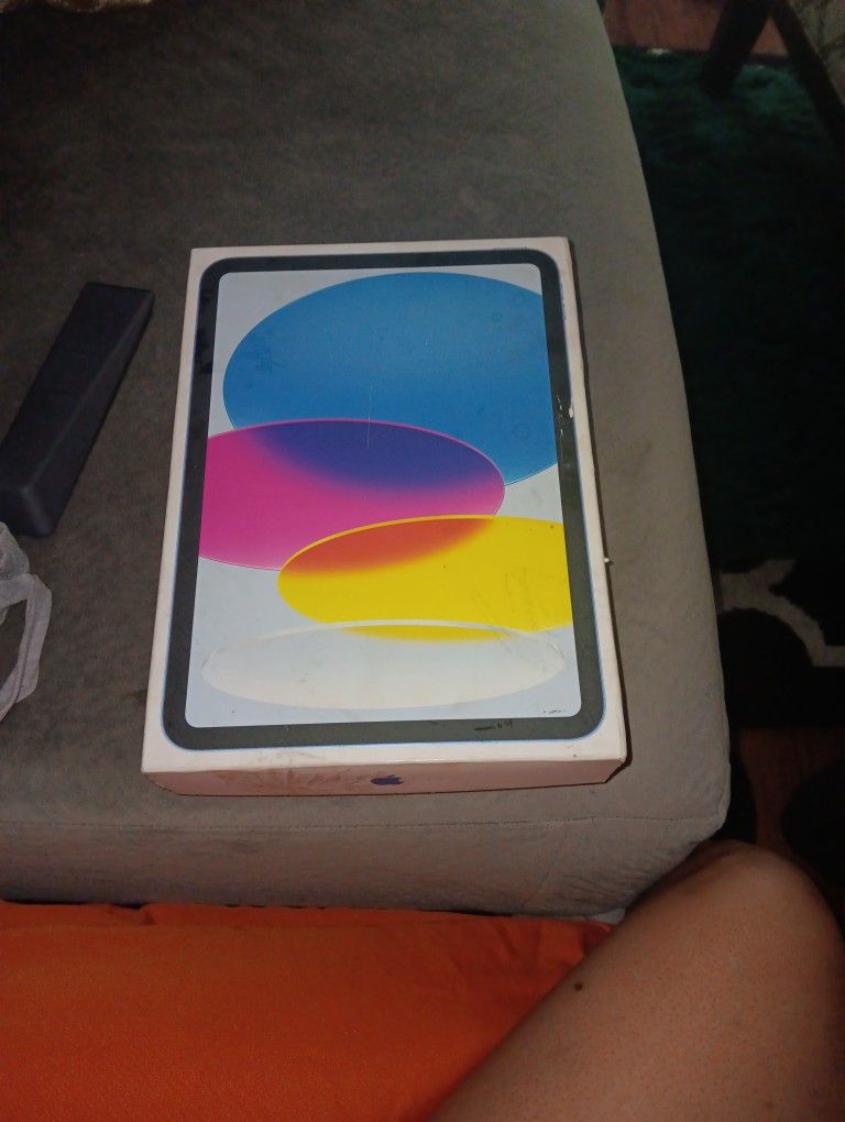 IPad 10th Generation AND Digital Camera 4k UltraHD
