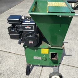 Mighty Mac Hammer Mill /  Chipper 