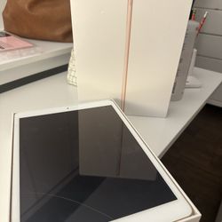 iPad 7th Generation 128GB With Box Read Description