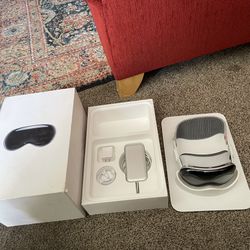 Apple Vision Pro in excellent condition Vr Headset 