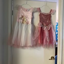 Assorted princess costumes. Size 7/8. Any 4 dresses. $10 each.( Disfraces de princesa surtidos. Talla 7/8. 4 vestidos a elegir. $ 10 cada uno.