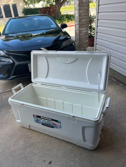Max cold ice chest