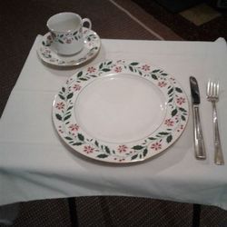 Royal Doulton "Holly" pattern dishes