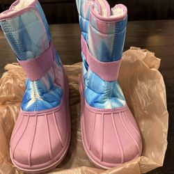 Snow Boots Size 5