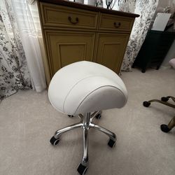 Ergonomic Saddle Chair 