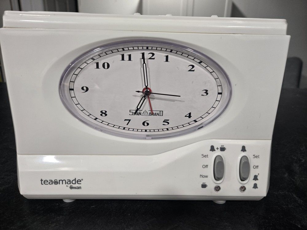  Vintage Swan Teasmade - Rapid Boil with Clock and Alarm 