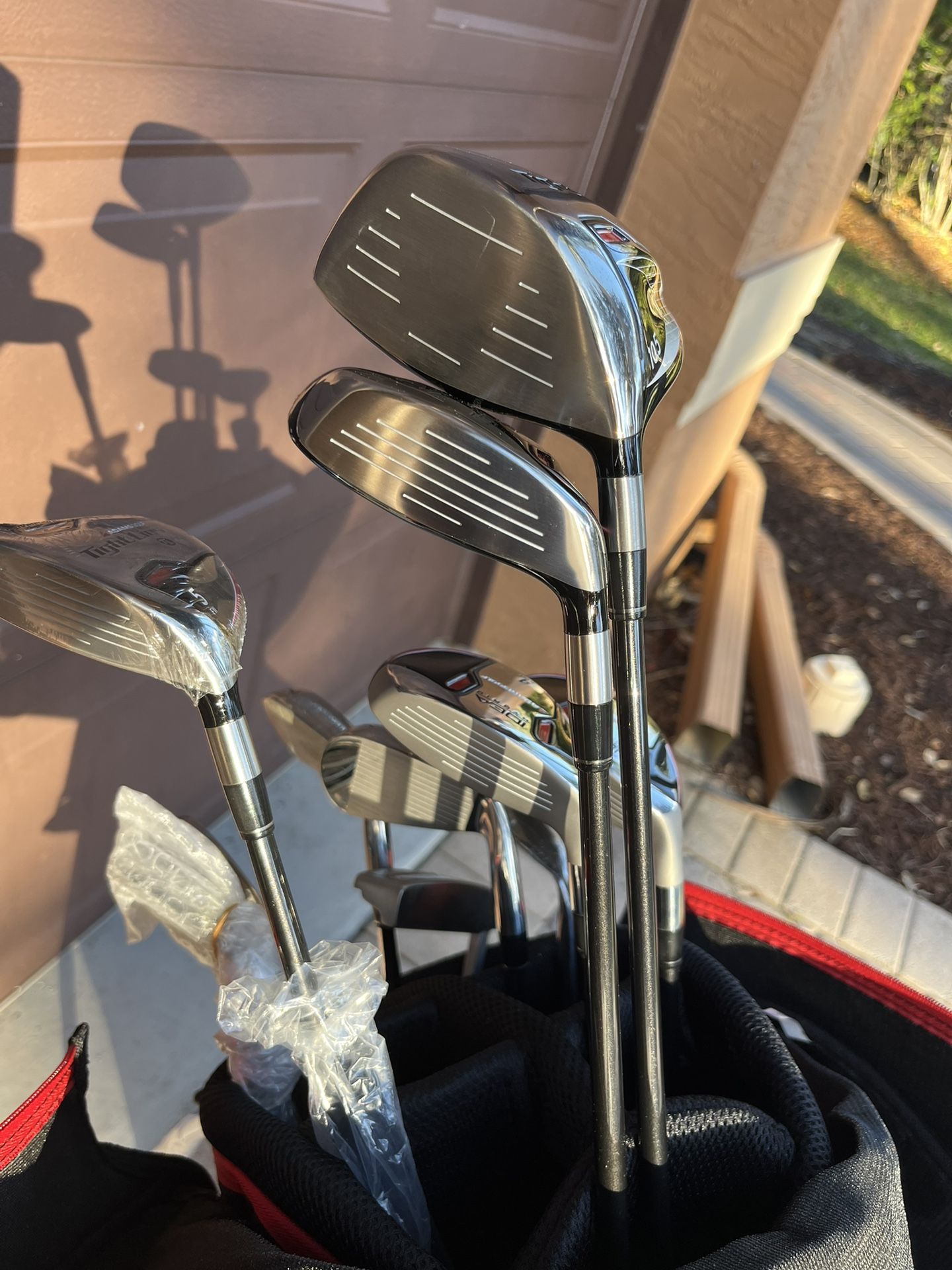 Adams Tight Lies Men’s Full Set Of Lefty Golf Clubs And Bag for Sale in ...