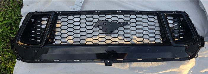 Mustang GT grille OEM 24-25