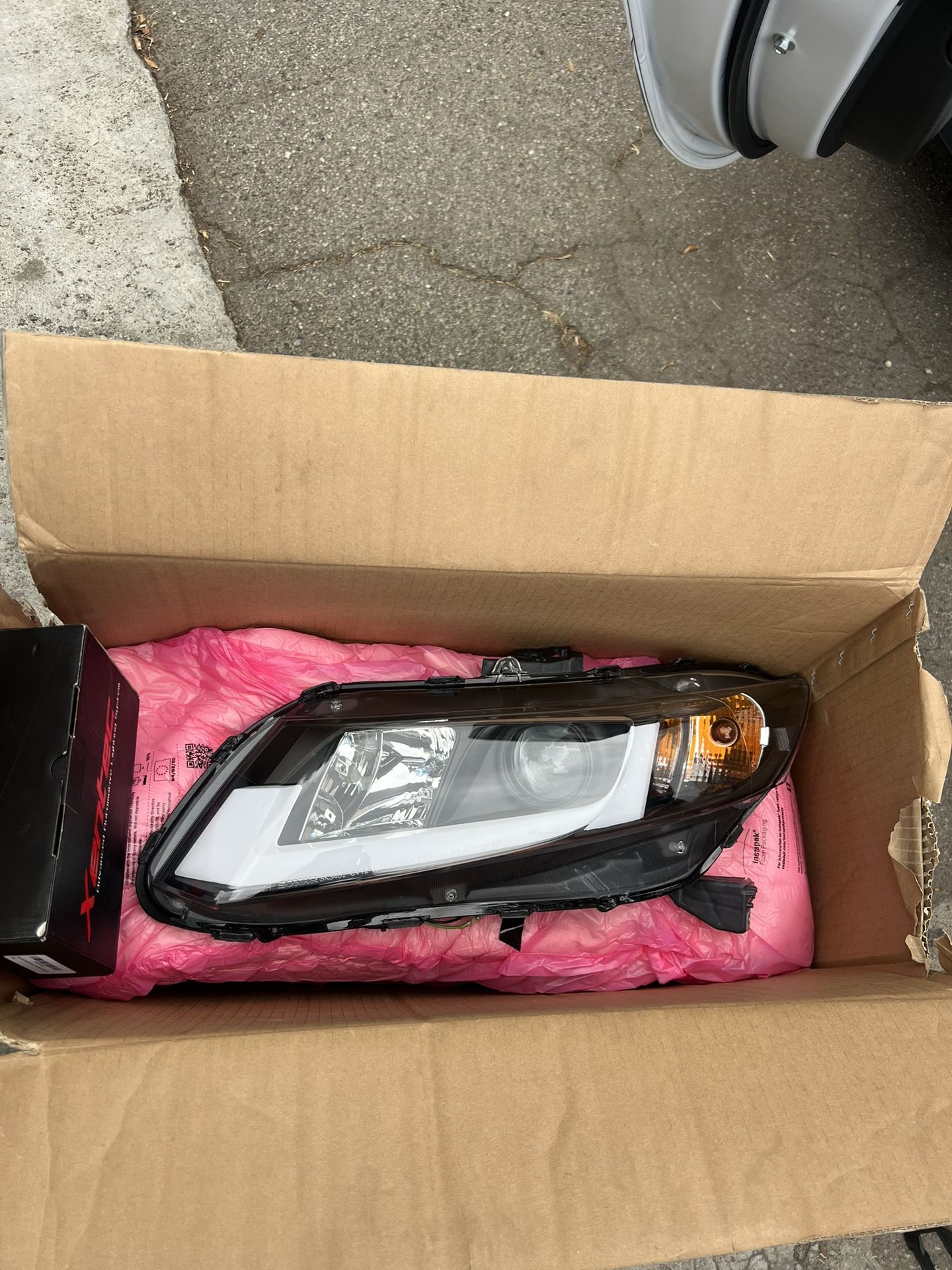9 Th Gen Honda Civic Headlights With HID KIT