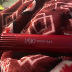 BRAND NEW LASIO FLAT IRON