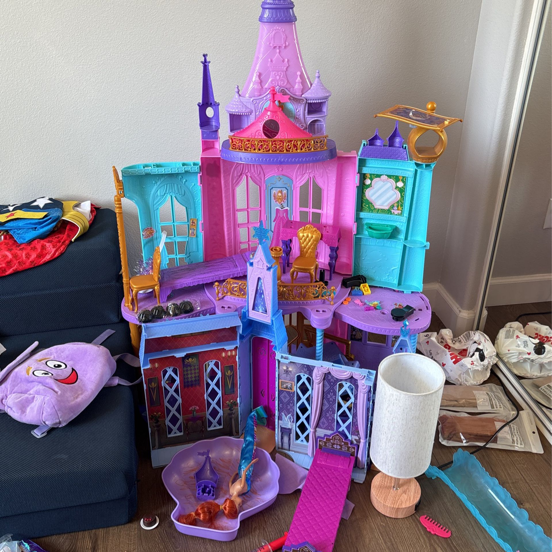 Princess Doll House And Elsa Doll House 