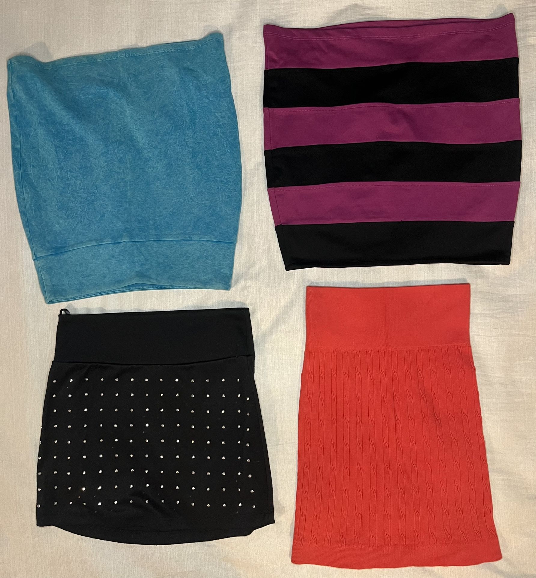 Free Shipping On 4 Pairs Women’s Mini Skirts Size S