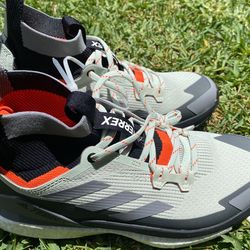 TERREX FREE HIKER GORE-TEX 2.0 HIKING SHOES WOMEN SIZE 7.5
