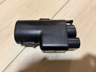 Hyundai OEM adapter NACS to CCS