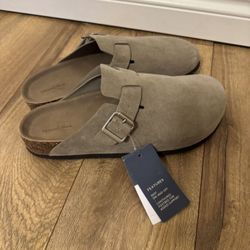 Women's Betsy Clog Mule Flats - Universal Thread™ Taupe 11: Slip-On