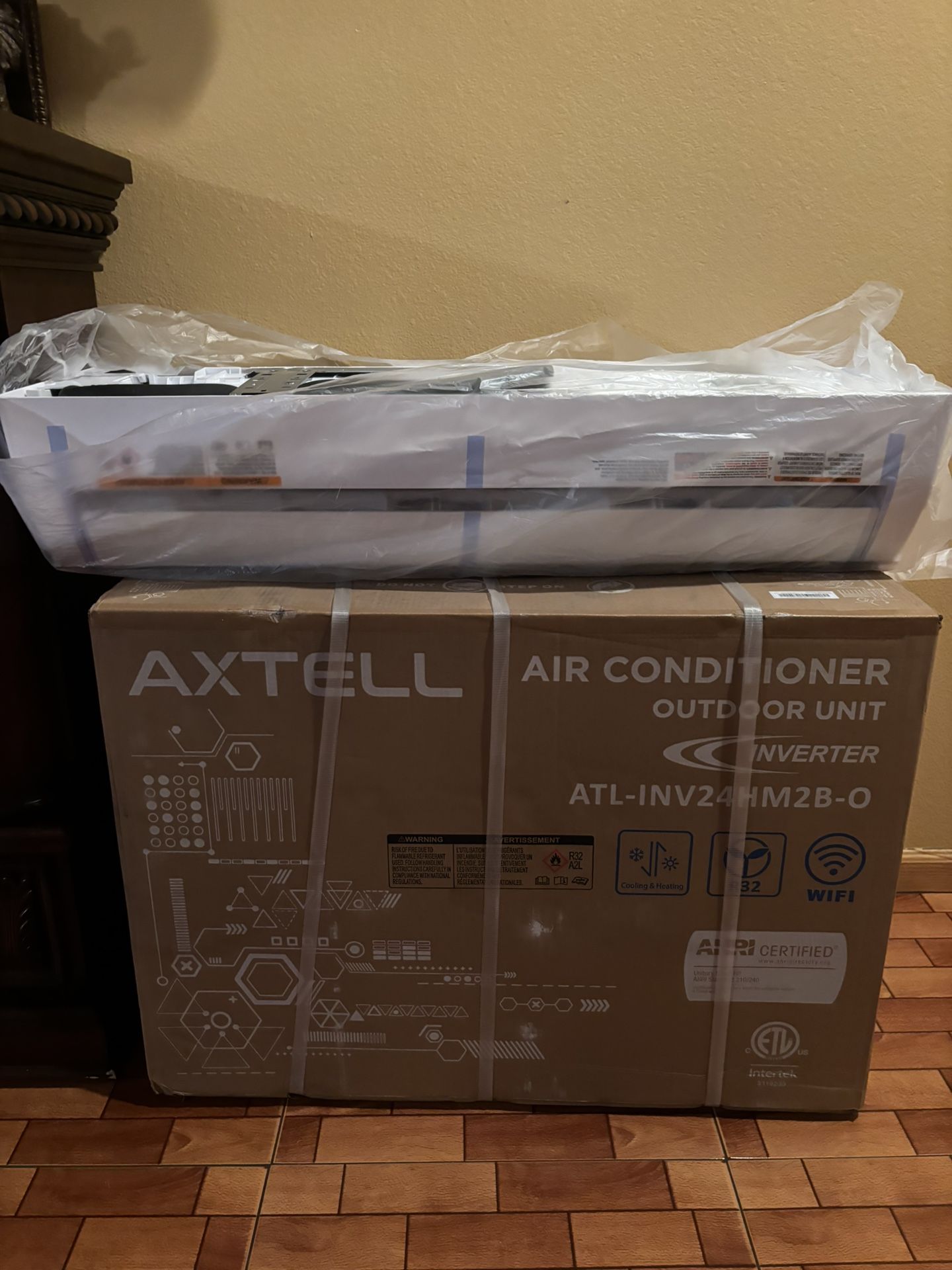 AC UNIT