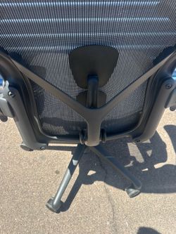 Herman miller Remastered Aeron office chair C fully loaded w posture fit SL back support