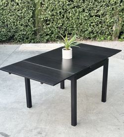 Modern Black Extendable Hidden Draw Leaf Dining Table