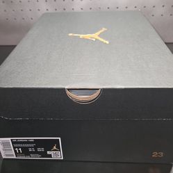 Nike Air Jordan 1 Mid Box Only - Size 11