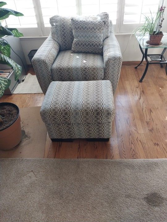 Chair and ottoman