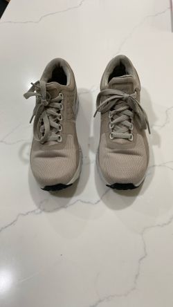 Mike - Womens Size 7.5