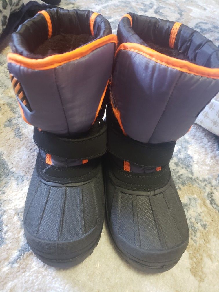 Snow Boots