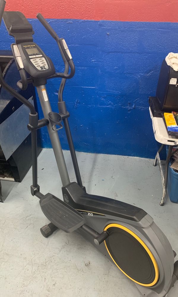 Golds Gym Elliptical stride trainer 350i for Sale in Fort Lauderdale
