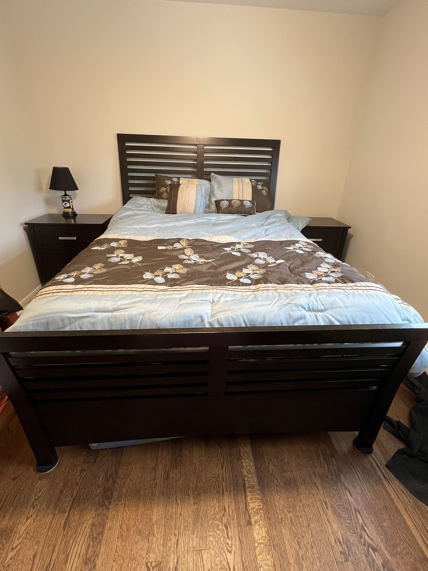 Bedroom Set 4 Piece