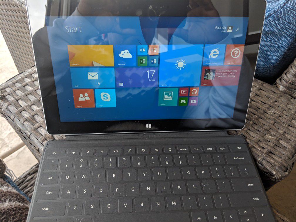 Microsoft Surface Windows RT tablet 32 gb
